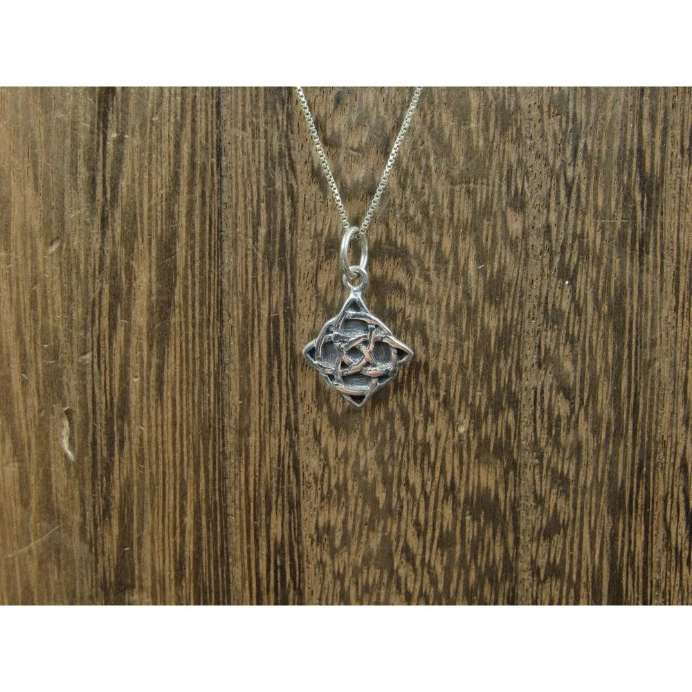 18" Sterling Silver Small Celtic Pattern Pendant Necklace Vintage Minimalist - Picture 1 of 6